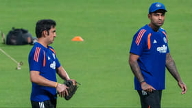 టీమిండియా ప్రాక్టీస్ పై చంద్రగ్రహణం ఎఫెక్ట్