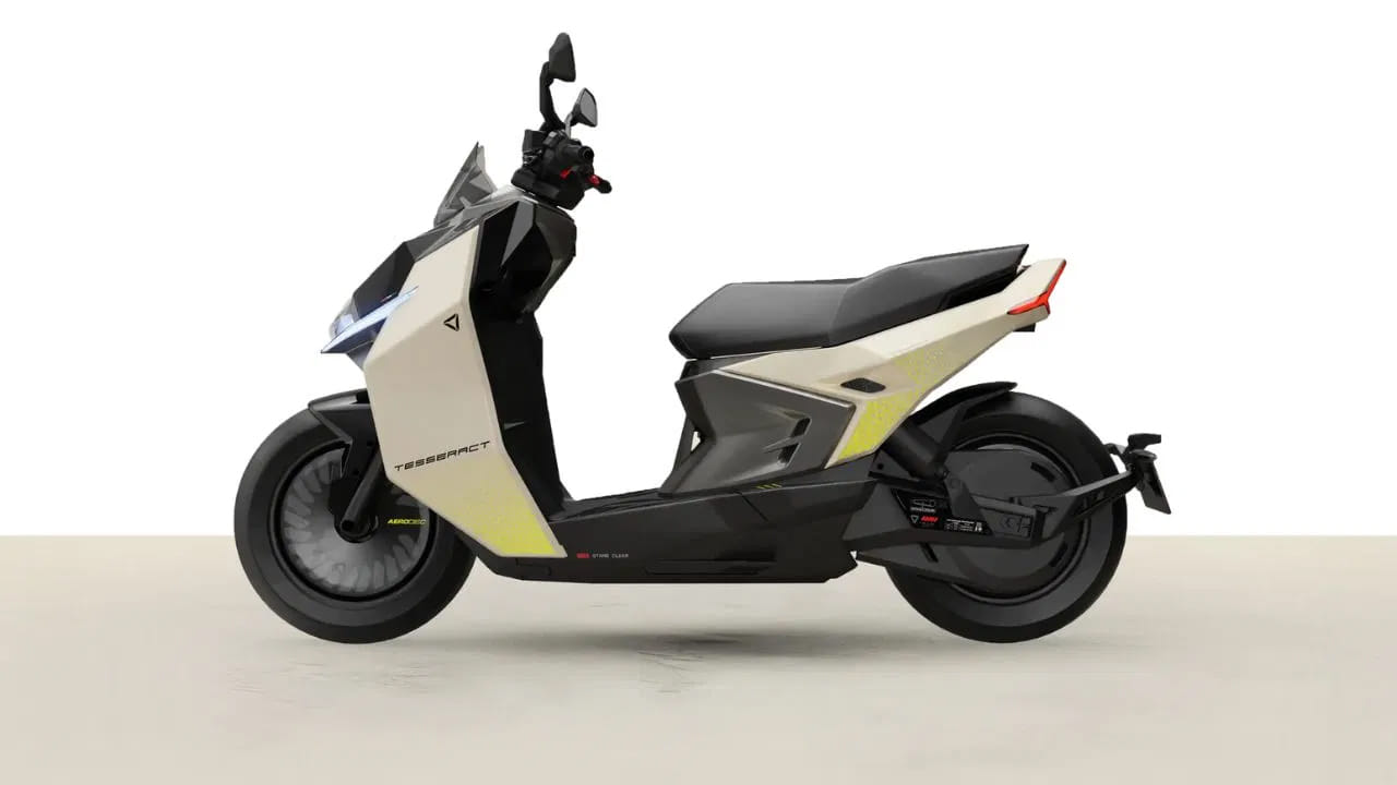 టాప్ వేరియంట్ ద్వారా ఒక్కసారి ఛార్జ్ చేస్తే ఏకంగా 261 కిలోమీటర్ల వరకు ప్రయాణించవచ్చు. రోజువారీ ప్రయాణాలకు, లాంగ్ రైడ్స్‌కు ఇది బెస్ట్ ఎంపిక. కేవలం 30 నిమిషాల్లో 80శాతం బ్యాటరీ నిండుతుంది. దీనివల్ల ఛార్జింగ్ కోసం గంటల తరబడి వేచి చూడాల్సిన అవసరం లేదు. మొబైల్ ఫోన్ల కోసం వైర్‌లెస్ ఛార్జింగ్ సౌకర్యం, భద్రత కోసం ABS ను కూడా అందించారు.
