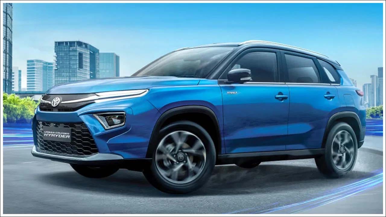  టయోటా అర్బన్ క్రూయిజర్ హైరైడర్ మైలేజ్: కంపెనీ అధికారిక వెబ్‌సైట్‌లోని సమాచారం ప్రకారం, ఈ వాహనం లీటరు ఇంధనానికి 27.97 కిలోమీటర్ల వరకు మైలేజీని అందిస్తుంది. 