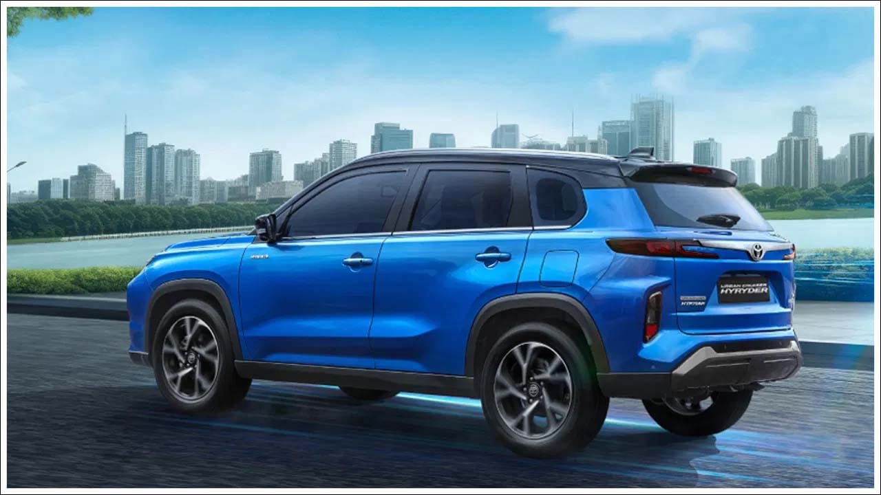  భారతదేశంలో టయోటా అర్బన్ క్రూయిజర్ హైరైడర్ ధర: ఈ వాహనం ధరలు బేస్ వేరియంట్ కోసం రూ.10.99 మిలియన్లు (ఎక్స్-షోరూమ్) నుండి ప్రారంభమవుతాయి. టాప్-ఆఫ్-ది-లైన్ మోడల్ కోసం మీరు రూ.20.19 మిలియన్లు (ఎక్స్-షోరూమ్) ఖర్చు చేయాలి. 