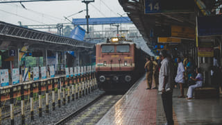 Indian Railways: ఈ ఒక్క ఆప్షన్ ఎంచుకుంటే ఖచ్చితంగా సీటు కన్ఫార్మ్.. ఆన్‌లైన్‌లో ట్రైన్ టికెట్ బుక్ చేసుకునేవారికి తెలియని సీక్రెట్..