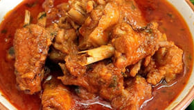 నోరూరించే టర్కీ కోడి కూర ఇలా చేస్తే.. గిన్నె కూడా వదలరు