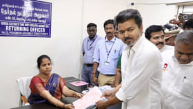 దళపతి విజయ్ ఆస్తులు ఎంతో తెలుసా..?