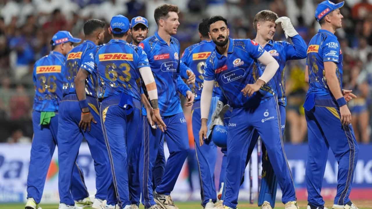 ఒకే ఐపీఎల్ సీజన్‌లో అత్యధిక పరుగులు చేసిన రికార్డు విరాట్ కోహ్లీ పేరిట ఉంది. అతను ఐపీఎల్ 2016లో 973 పరుగులు చేశాడు. ఆ రికార్డు 10 ఏళ్లుగా చెక్కుచెదరకుండా ఉంది. అయితే, ఐపీఎల్ 2026లో ఈ రికార్డు బద్దలవుతుందని గ్యారెంటీ లేదు.
