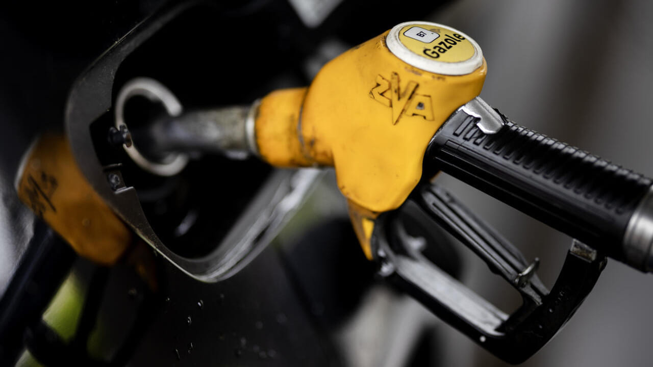 వార్‌ ఎఫెక్ట్‌.. భారీగా పెరిగిన పెట్రోల్‌ ధర! లీటర్‌ ఎంతంటే..?