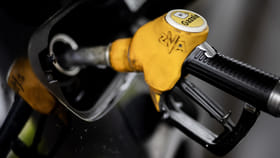 భారీగా పెరిగిన పెట్రోల్‌ ధర! లీటర్‌ ఎంతంటే..?