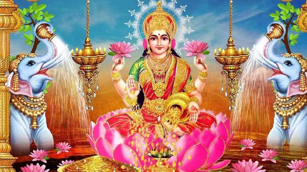 
3. కుళాయి నుంచి నీరు కారడం.. 

ఇంట్లో ఏకకాలంలో కుళాయి నుంచి నీరు కారడం ఆర్థిక నష్టానికి సంకేతం. దీన్ని వెంటనే సరిచేయడం ద్వారా ఆర్థిక శక్తి నిల్వ చేయవచ్చు.
