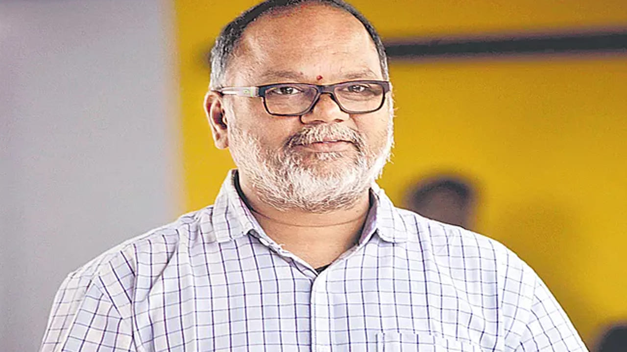 Tollywood: ఫిల్మ్ డైరెక్టర్స్ అసోసియేషన్ నూతన అధ్యక్షుడిగా వి.ఎన్.ఆదిత్య