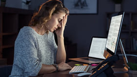 పని ఒత్తిడితో డీలా పడిపోతున్నారా..? వర్క్ - పర్సనల్ లైఫ్..