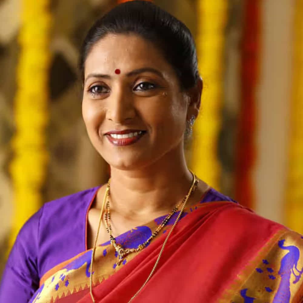 "మిస్టర్ పెళ్ళాం"కు నంది అవార్డు, "శుభలగ్నం"కు ప్రతిష్టాత్మక ఫిలింఫేర్ అవార్డు (మోహన్లాల్ చేతుల మీదుగా) లభించడం తన కెరీర్లో ముఖ్య ఘట్టాలని ఆమని అన్నారు. తాను నటించిన కొన్ని చిత్రాలు అపజయం పాలైనప్పటికీ, ఎక్కువ సినిమాలు విజయవంతం కావడంతో పరిశ్రమలో తనకు "గోల్డెన్ లెగ్" అనే పేరు వచ్చిందని ఆమె సంతోషం వ్యక్తం చేశారు.