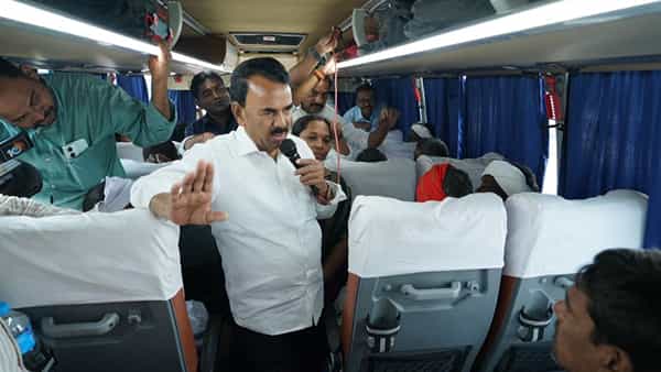 Telangana: అద్భుతం.. అడవి బిడ్డల హైదరాబాద్ పర్యటన.. రేవంత్ సర్కార్ స్పెషల్ ప్రోగ్రామ్