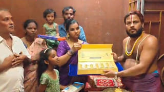 వెంకన్న స్వామికి బంగారు పూతరేకులు సమర్పించిన భక్తుడు!