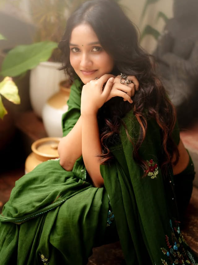 సైలెంట్ అయిపోయిన కుర్ర భామ అనికా సురేంద్రన్