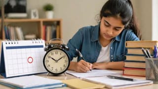 Addanki: ప్రిన్సిపాల్ సార్ జోరు చూసి బిత్తరపోయిన స్టూడెంట్స్..