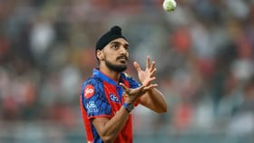 ఐపీఎల్‌లో అరుదైన చెత్త రికార్డును మూటగట్టుకున్న పంజాబ్ పేసర్