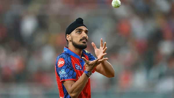 IPL 2026 : ఒక్క ఓవర్లో 11 బంతులు.. ఐపీఎల్లో అరుదైన చెత్త రికార్డును మూటగట్టుకున్న పంజాబ్ పేసర్