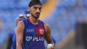 పంజాబ్ కింగ్స్ తరపున 100 వికెట్లు తీసిన తొలి పేసర్‌గా చరిత్ర