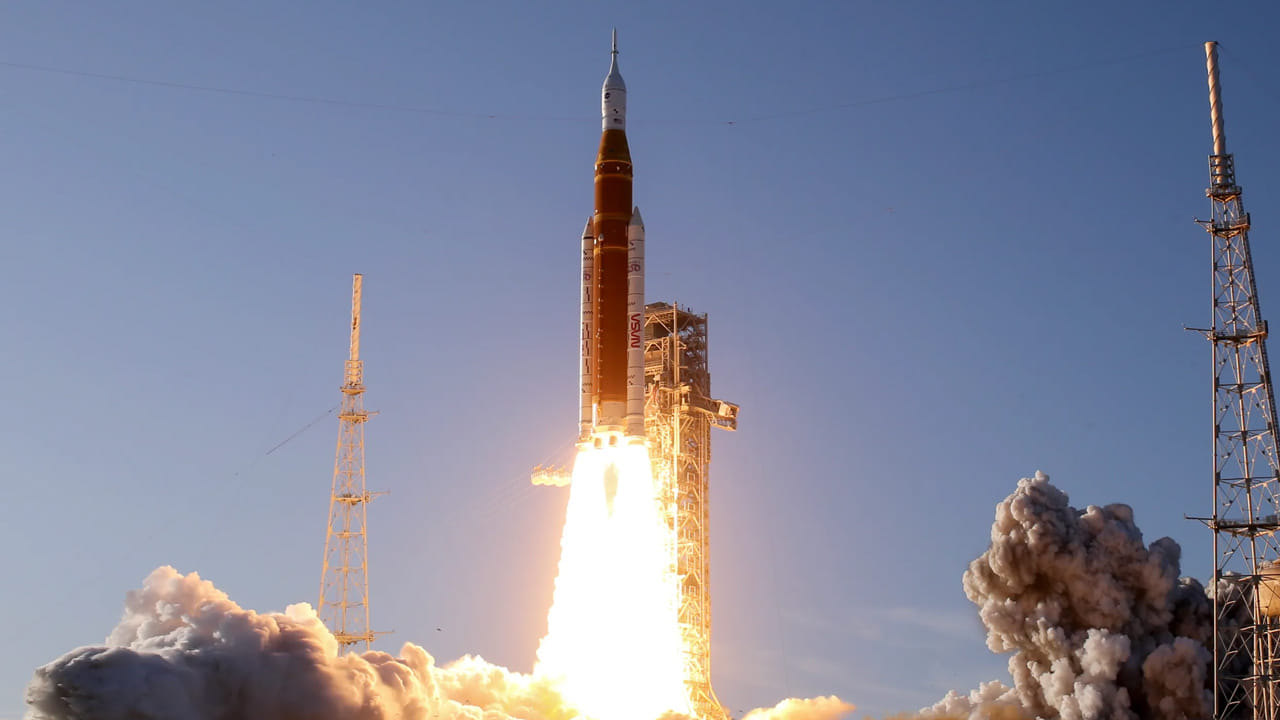 Artemis II Mission: నలుగురు వ్యోమగాములతో ఆస్ట్రానాట్స్తో వెళ్తున్న ఆర్టెమిస్ II.. మార్గమధ్యలో సాంకేతిక లోపం!