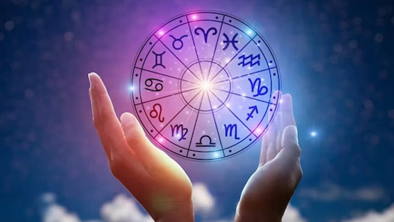 

 మరికొద్దీ రోజుల్లో  రెండు రాశుల వారికి బాగా  కలిసి రానుంది. ఇంకా పెళ్లి కానీ వారికీ వివాహాం అయ్యే  అవకాశం ఉంది. అలాగే ,  ప్రమోషన్లు కూడా వచ్చే అవకాశం ఉంది. దీంతో, కెరీర్ మొత్త మారిపోతుంది. కేతు కదలికలు వలన రెండు రాశుల వారు గొప్ప స్థాయికి వెళ్ళబోతున్నారు. అలాగే, అన్ని పనుల్లో విజయం సాధిస్తారు. 
