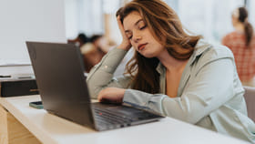 ఏ పని చేయకపోయినా మీకూ విపరీతంగా అలసట అనిపిస్తుందా?