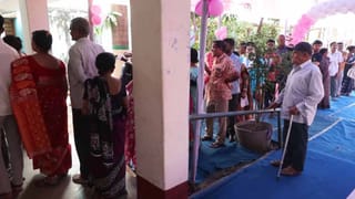 భారీ భద్రత మధ్య ప్రారంభమైన ‘మినీ పోరు’..! తొలి గంటల్లోనే బెంగాల్, తమిళనాడులో భారీగా పోలింగ్