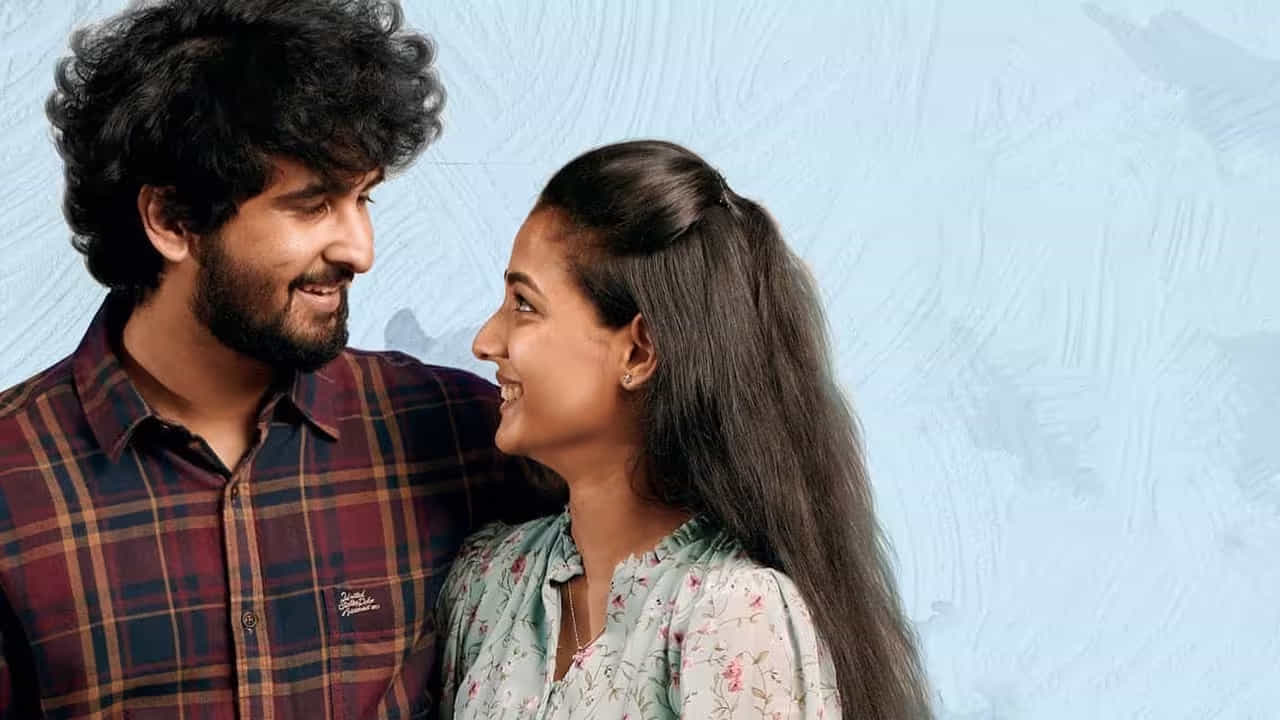 'భూతకాలం' అనేది రాహుల్ సదాశివం దర్శకత్వంలో, షేన్ నిగమ్, రేవతి ప్రధాన పాత్రలలో నటించిన ఒక మలయాళ చిత్రం, ఇది 2022లో విడుదలైంది. ఈ చిత్రం సోనీ లివ్ ఓటీటీలో అందుబాటులో ఉంది. ఇది ఒక సాధారణ ఆన్లైన్ కథ అయినప్పటికీ, దర్శకుడు దీనిని ఒక స్క్రీన్ప్లేగా మలిచారు.