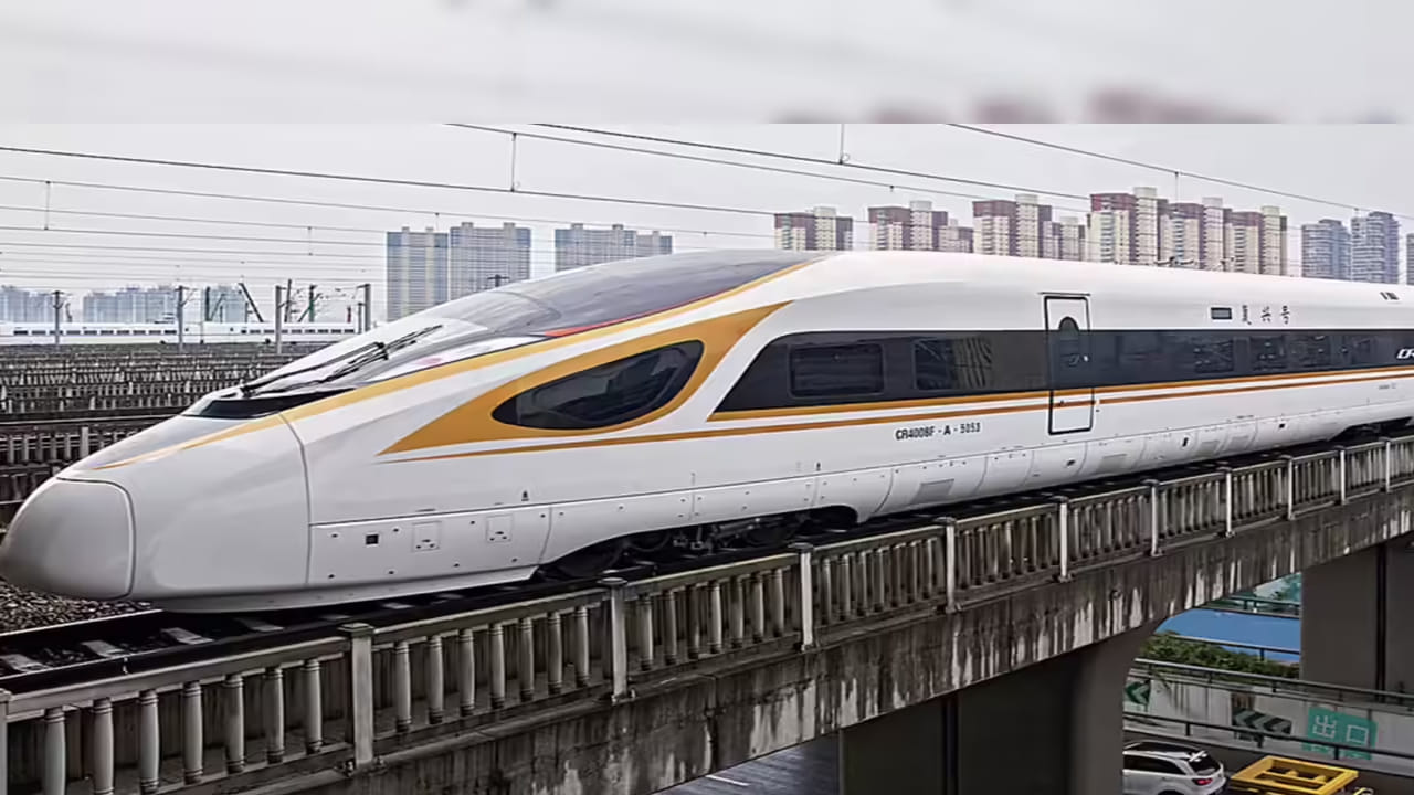 మరోవైపు కాంప్లెక్స్ ప్రారంభోత్సవం అనంతరం అశ్విని వైష్ణవ్ మీడియాతో మాట్లాడారు. బీ28 బుల్లెట్ రైలు అనేది స్వయం సమృద్ది గల వెర్షన్ అని, బీఈఎంఎల్, ఐసిఎఫ్ సంయుక్తంగా డిజైన్ చేశాయన్నారు. బీఈఎంఎల్‌లోనే దీని తయారీ జరుగుతుందని, బుల్లెట్ రైళ్ల తయారీ కోసమే ప్రత్యేకంగా ఆదిత్య కాంప్లెక్స్ రూపొందించామన్నారు. ఇక్కడ అత్యాధునిక యంత్రాలు ఉంటాయని, అవి అత్యంత ఖచ్చితత్వంతో పని చేస్తాయన్నారు. దీనికి అనుగుణంగానే ఇక్కడ పనులు జరుగుతాయని స్పష్టం చేశారు.
