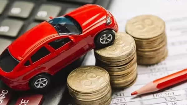 Car Loan: కారు లోన్ కోసం చూస్తున్నారా? తక్కువ వడ్డీకి అందించే బ్యాంకులు.. రూ. 5 లక్షల రుణంపై నెలకు ఈఎంఐ ఎంతంటే..
