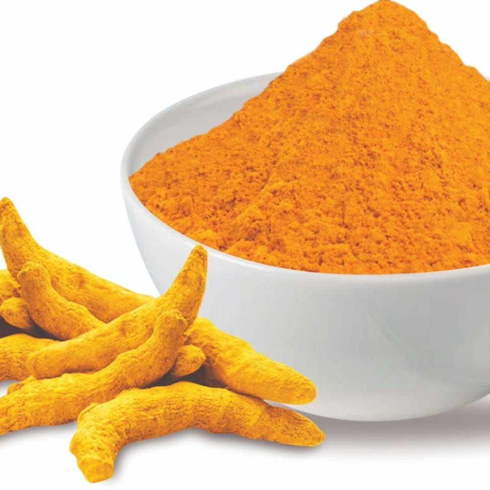 నాల్గవది పసుపు. పసుపులో ఉండే ఔషధ గుణాలు మొటిమలకు చెక్ పెట్టడమే కాకుండా, చర్మకాంతిని మెరుగుపరచడానికి చాలా ఎఫెక్టివ్‌గా పనిచేస్తుంది. ఎండ కారణంగా వచ్చే నల్లని మచ్చలు, మొటిమల వల్ల ఏర్పడిన గాయాలను తొలగించడంలో పసుపు కీలక పాత్ర పోషిస్తుంది.