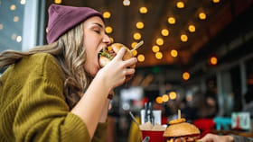 వేగంగా భోజనం చేస్తే త్వరగా బరువు పెరుగుతారా?