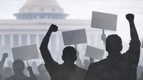 నేడు కేంద్ర ప్రభుత్వ ఉద్యోగుల నిరసన! ఎందుకంటే?