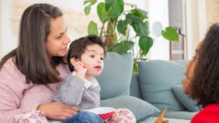 Puffy Eyes: నిద్రలేచిన వెంటనే కళ్లు ఉబ్బుతున్నాయా? అయితే జాగ్రత్త..