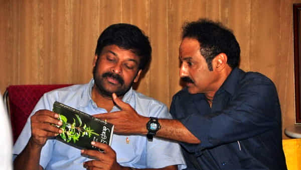 బాలకృష్ణ క్లాప్ కొట్టిన చిరంజీవి సినిమా.. కట్ చేస్తే ఇండస్ట్రీ హిట్