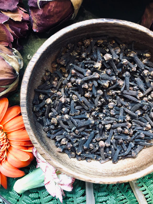 వేసవిలో లవంగం చేసే అద్భుతం తెలిస్తే.. వెంటనే మొదలుపెట్టేస్తారు..