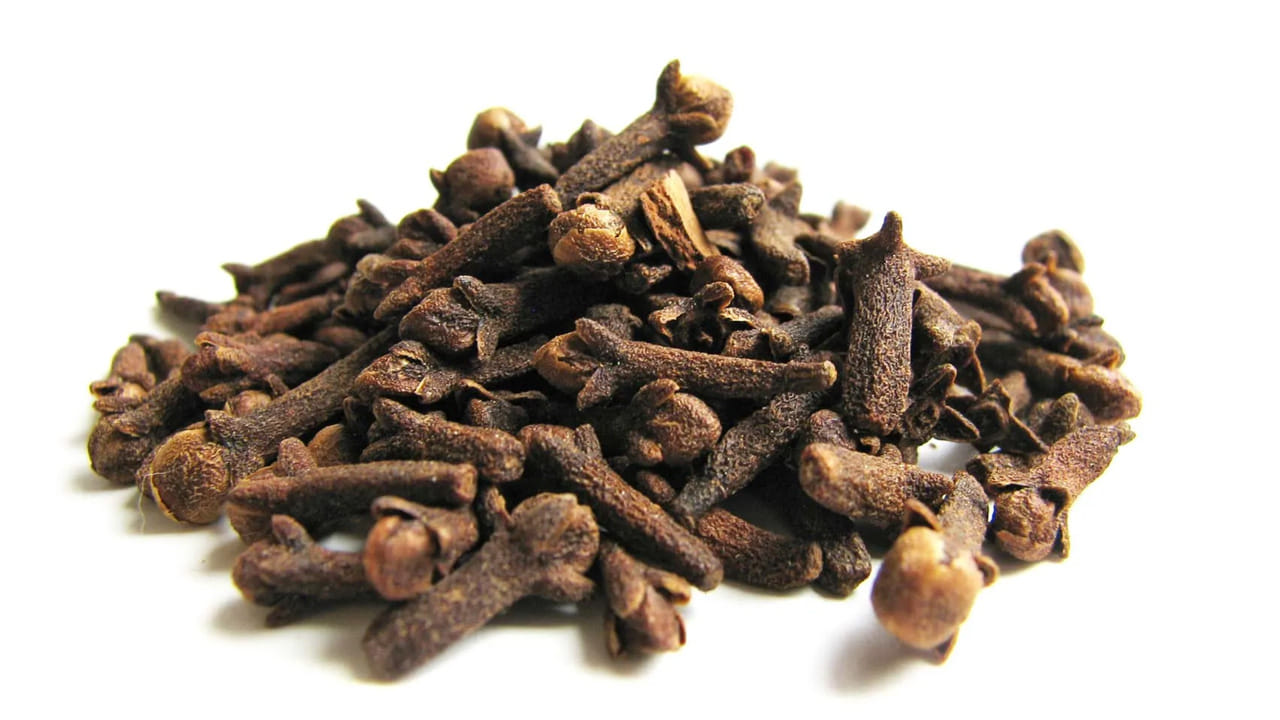 Cloves (1)