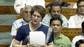 మహిళా రిజర్వేషన్: కేంద్రంపై ప్రియాంక గాంధీ ప్రశ్నల వర్షం..