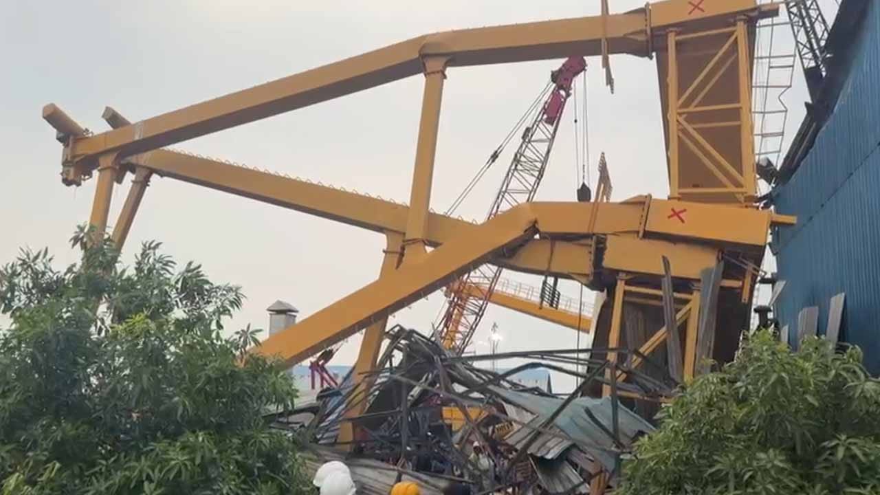 Hyderabad:  పొట్టకూటి కోసం వచ్చి విగతజీవులుగా మారిన కార్మికులు.. ఐదుగురు మృతి!