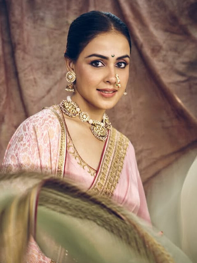 హహహ.. హాసిని.. చీరలో ఎంత బాగుందో కదా!