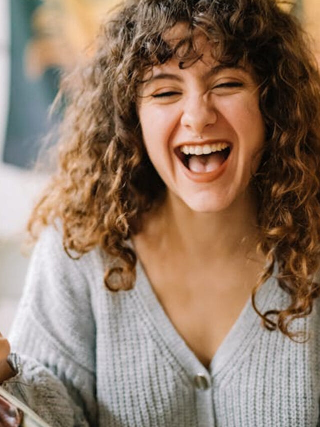 నవ్వండయ్య బాబు.. మనసారా నవ్వితే ఎన్ని లాభాలో తెలుసా?