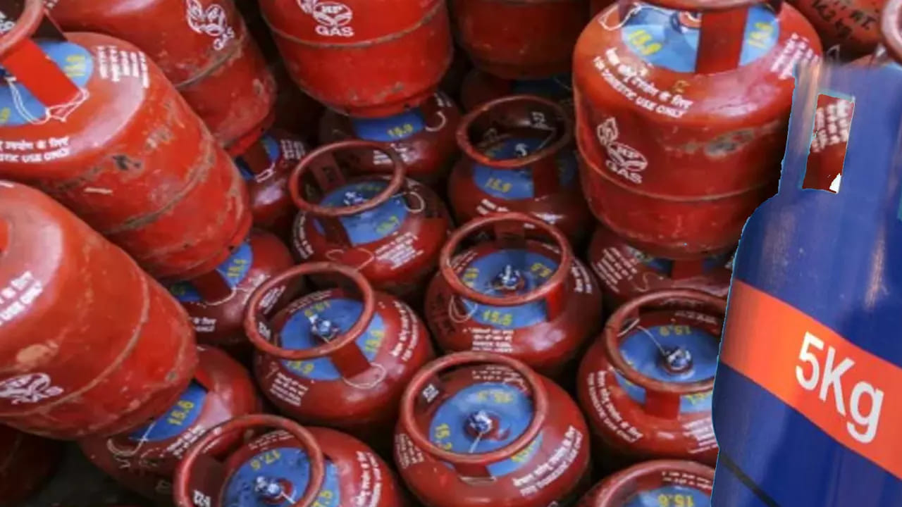 ఆధార్, పాన్, పాస్ పోర్ట్, డ్రైవింగ్ లైసెన్స్ లాంటి ఏదైనా ఒక గుర్తింపు పత్రం సమర్పిస్తే సరిపోతుంది. మీరు సిలిండర్ ఖాళీ అయిన తర్వాత దేశవ్యాప్తంగా ఉన్న ఏ నగరంలో అయినా రీఫిల్ చేసుకోవచ్చు. పీఓఎస్, పంపిణీదారుడి వల్ల 15 రోజుల తర్వాత మీరు సులువుగా రీఫిల్ చేసుకోవచ్చు.