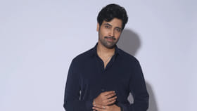 ఆ హీరో కుళ్లు బుద్ధి చూసి చిరాకొచ్చింది.. అడిశి శేష్ కామెంట్స్