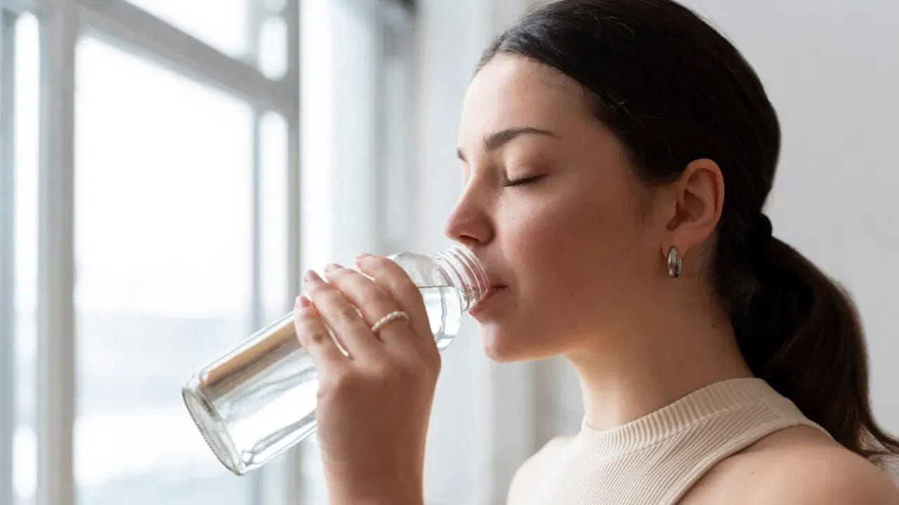 Drinking Water On An Empty Stomach