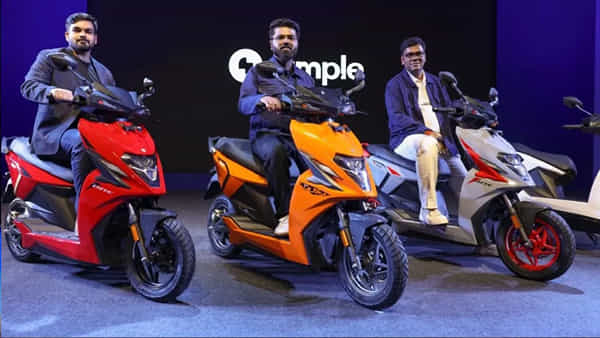 Electric Scooter: ఒక్కసారి ఛార్జింగ్తో ఏకంగా 400 కి.మీ రేంజ్.. వచ్చేసింది అల్ట్రా ఎలక్ట్రిక్ స్కూటర్!