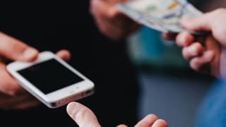 కోదాడలో నకిలీ వస్తువుల గుట్టురట్టు.. బ్రాండెడ్ పేరిట ప్రాణాలతో చెలగాటం.. ముగ్గురు కంత్రీగాళ్ల అరెస్ట్!