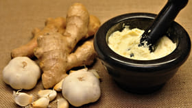 అల్లం వెల్లుల్లి పేస్ట్ నెలల తరబడి తాజాగా ఉండాలా? ఈ చిన్న ట్రిక్