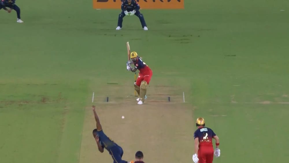 Video: 4,4,4,4,4.. రబాడాకు ఇచ్చిపడేసిన కింగ్ కోహ్లీ.. పాత రికార్డులు బ్రేక్ చేసిన రన్ మెషీన్..