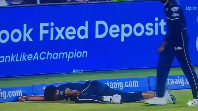 గాయంతో విలవిల.. కన్నీళ్లు పెట్టిన మహ్మద్ సిరాజ్