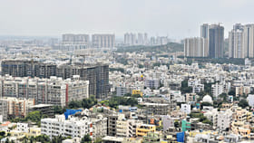 హైదరాబాద్‌లో ఇల్లు కొంటున్నారా.? ఇవి తెలియకపోతే మీ జేబుకు చిల్లే