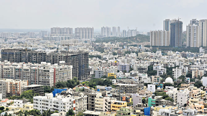 హైదరాబాద్‌లో ఇల్లు కొంటున్నారా.? ఇవి తెలియకపోతే మీ జేబుకు చిల్లే