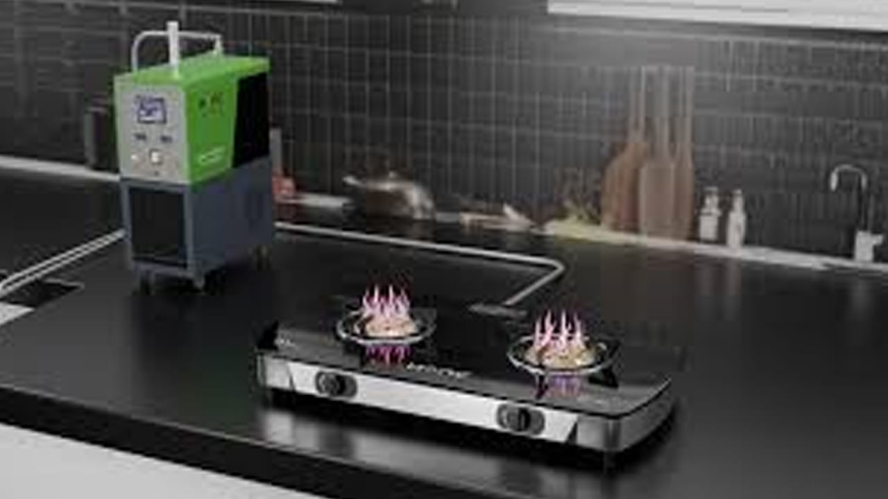 ఈ టెక్నాలజీ కొత్తది కావడంతో ప్రస్తుతం ధరలు కొంచెం ఎక్కువగా ఉన్నాయి. సింగిల్ బర్నర్ స్టవ్ సుమారు రూ.1,05,000 + GST ఇందులో డబుల్ బర్నర్ స్టవ్ సుమారు రూ.1,50,000 + GSTతో మార్కెట్లో అందుబాటులో ఉన్నట్టుగా సమాచారం. 